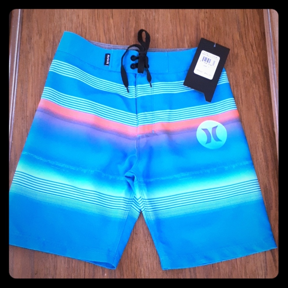 Boys size 7 BNWT Hurley swim trunks